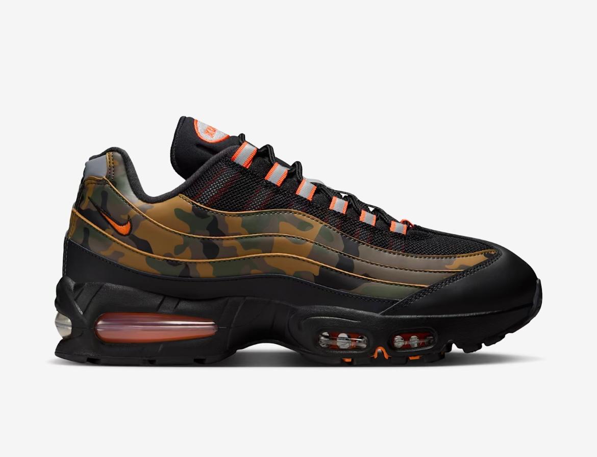 NIKE AIR MAX 95 BLACK & GOLDEN BEIGE